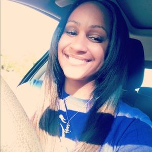 Meet your Posher, Danaye